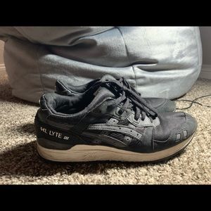 Buy 1 Take 1 (Nike and Asics) Shoes Size 9 Mens